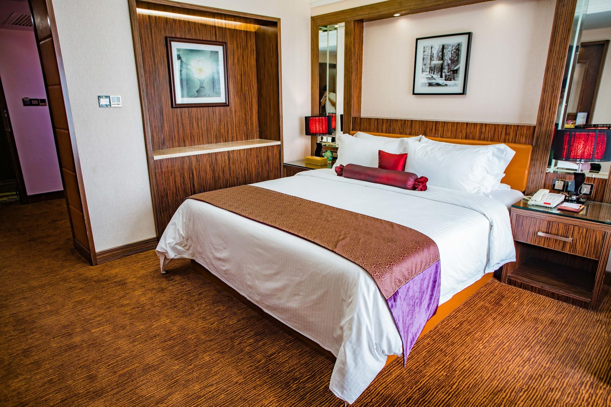 Nanyang King'S Gate Hotel--Free Shuttle Service To Canton Fair Exterior photo